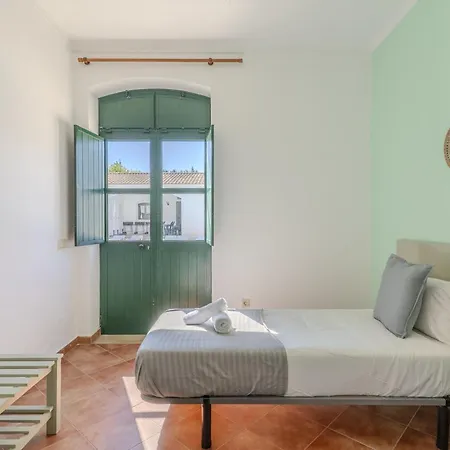 #333 2br Domino & Comfortable Paderne (Faro)