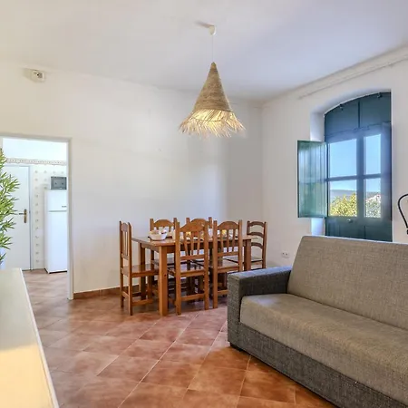 דירה #333 2br Domino & Comfortable פדרנה